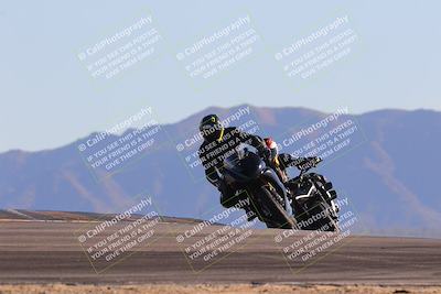 media/Nov-06-2023-Moto Forza (Mon) [[ce023d0744]]/3-Intermediate Group/Session 5 (Turn 9)/